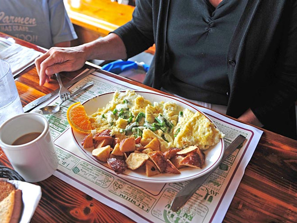 A fresh appetizer plate at Carmen's