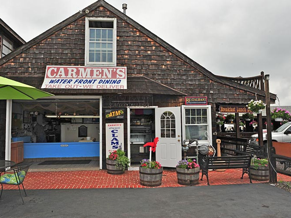 Carmen's waterfront dining entrance by day